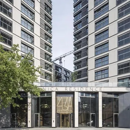 Close-urban Chic - Mennica - One Bedroom -citycenter&306 アパート